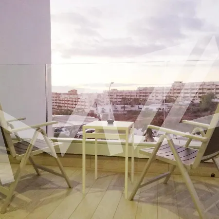 Апартаменти Paradise Ocean Адехе